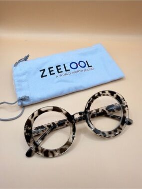 Zeelool Round Tortoiseshell Glasses Frame- Black & Cream, No Prescription